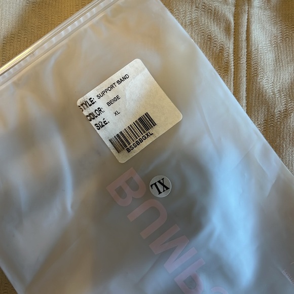 The support waist trainer in beige by bumpsuit - Picture 2 of 7